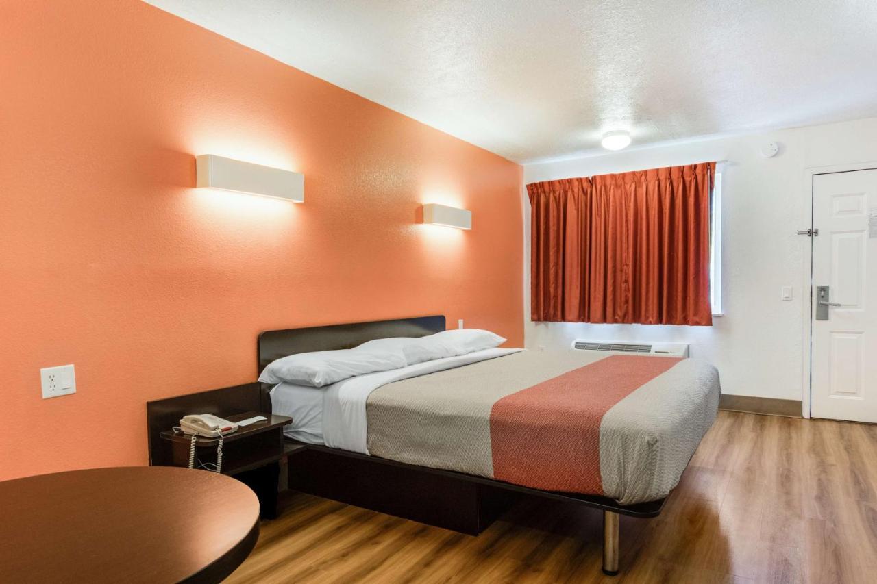 Motel 6-Youngstown, Oh Екстериор снимка